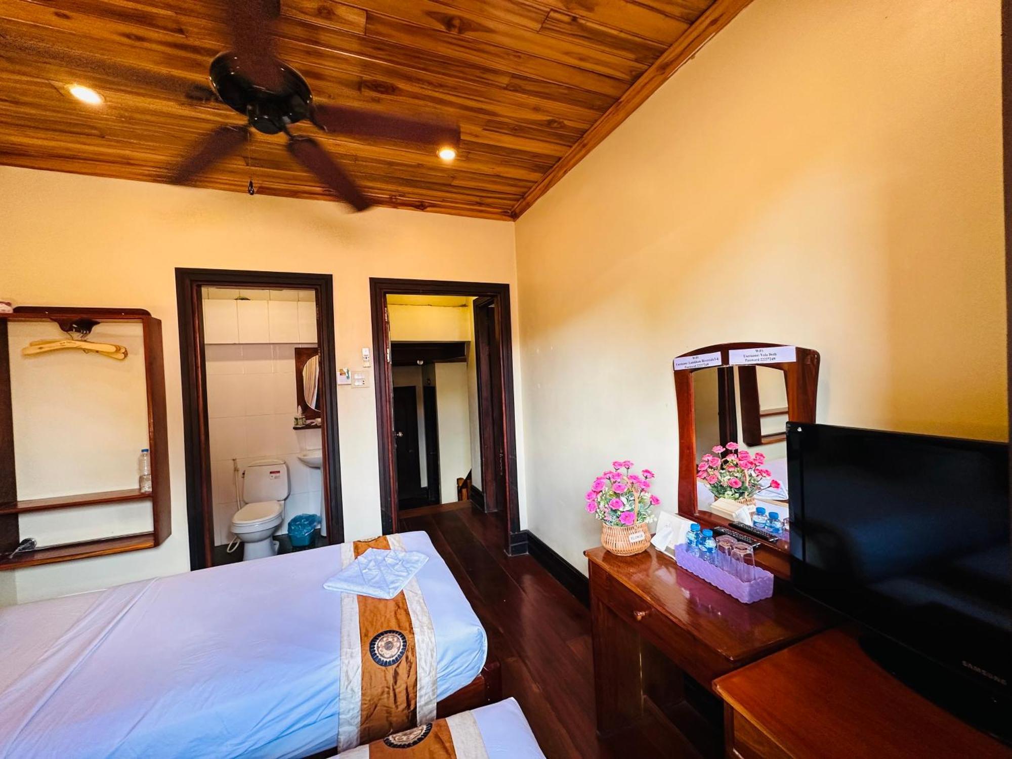 Anisa Mekong Riverside Villa Luang Prabang Esterno foto