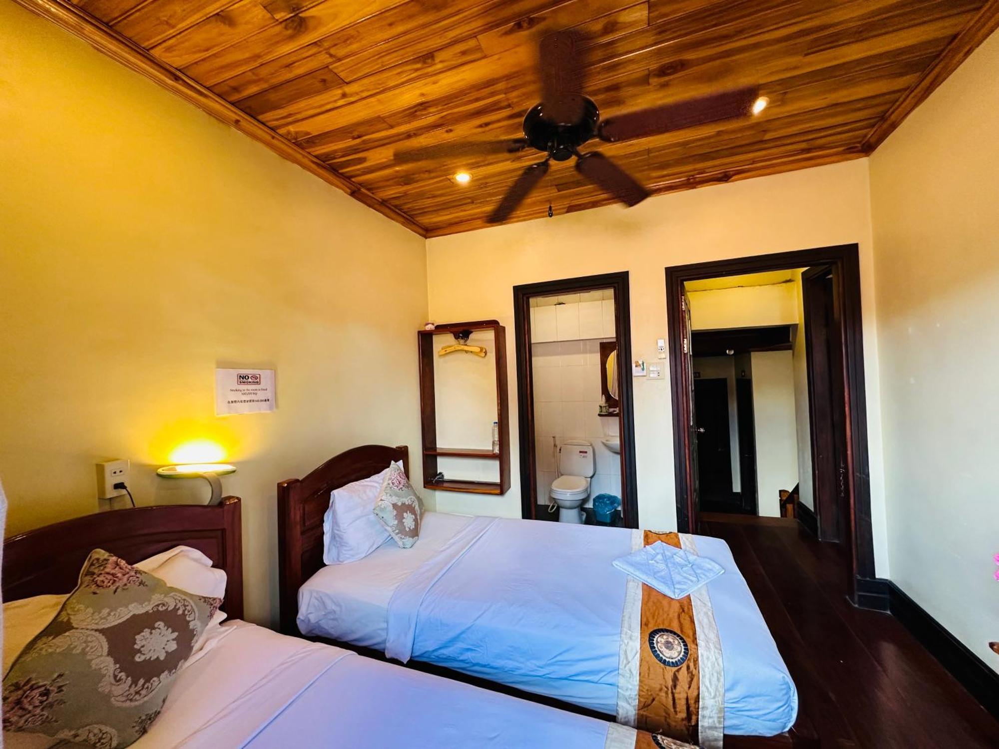 Anisa Mekong Riverside Villa Luang Prabang Esterno foto