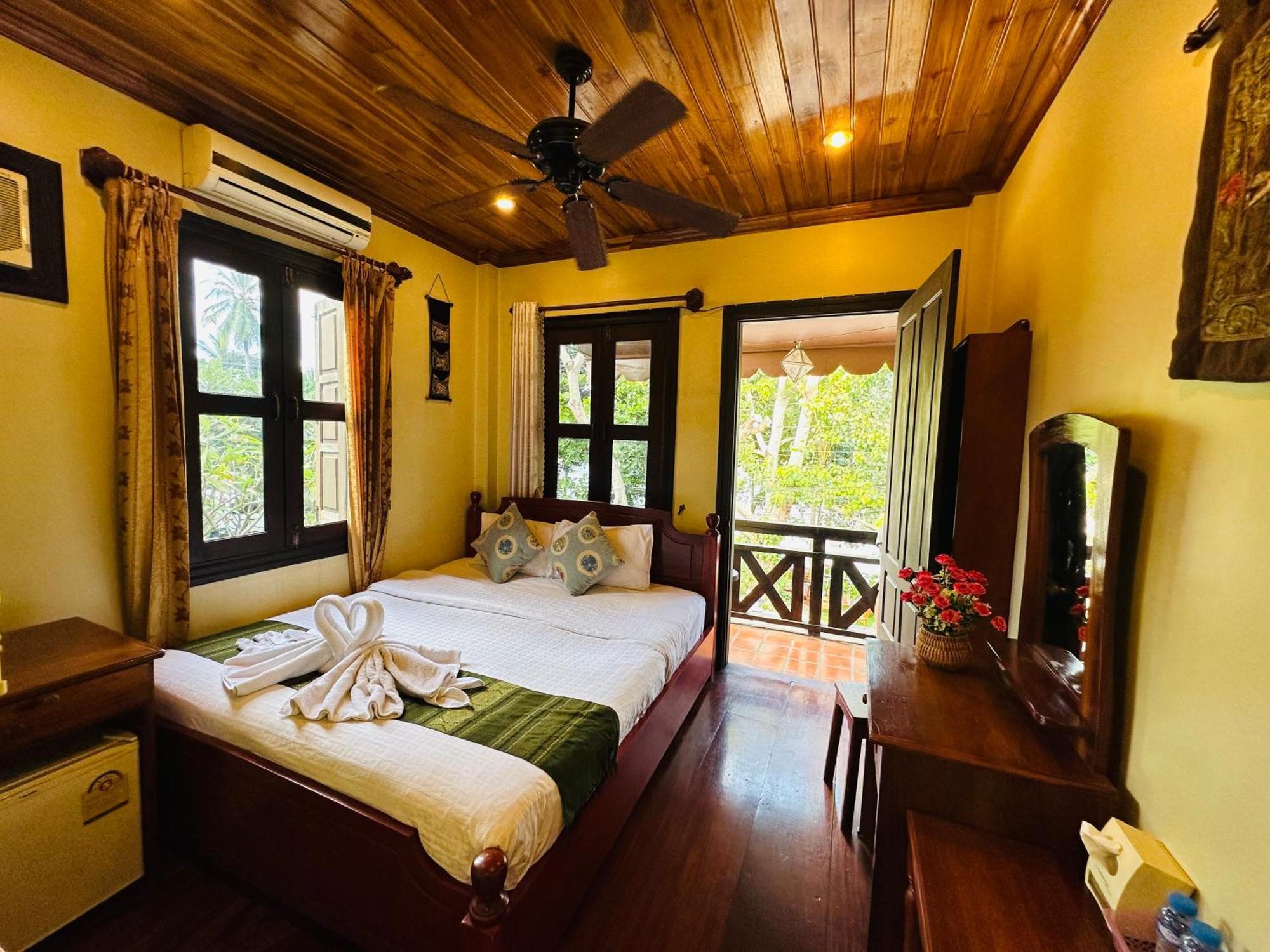 Anisa Mekong Riverside Villa Luang Prabang Esterno foto