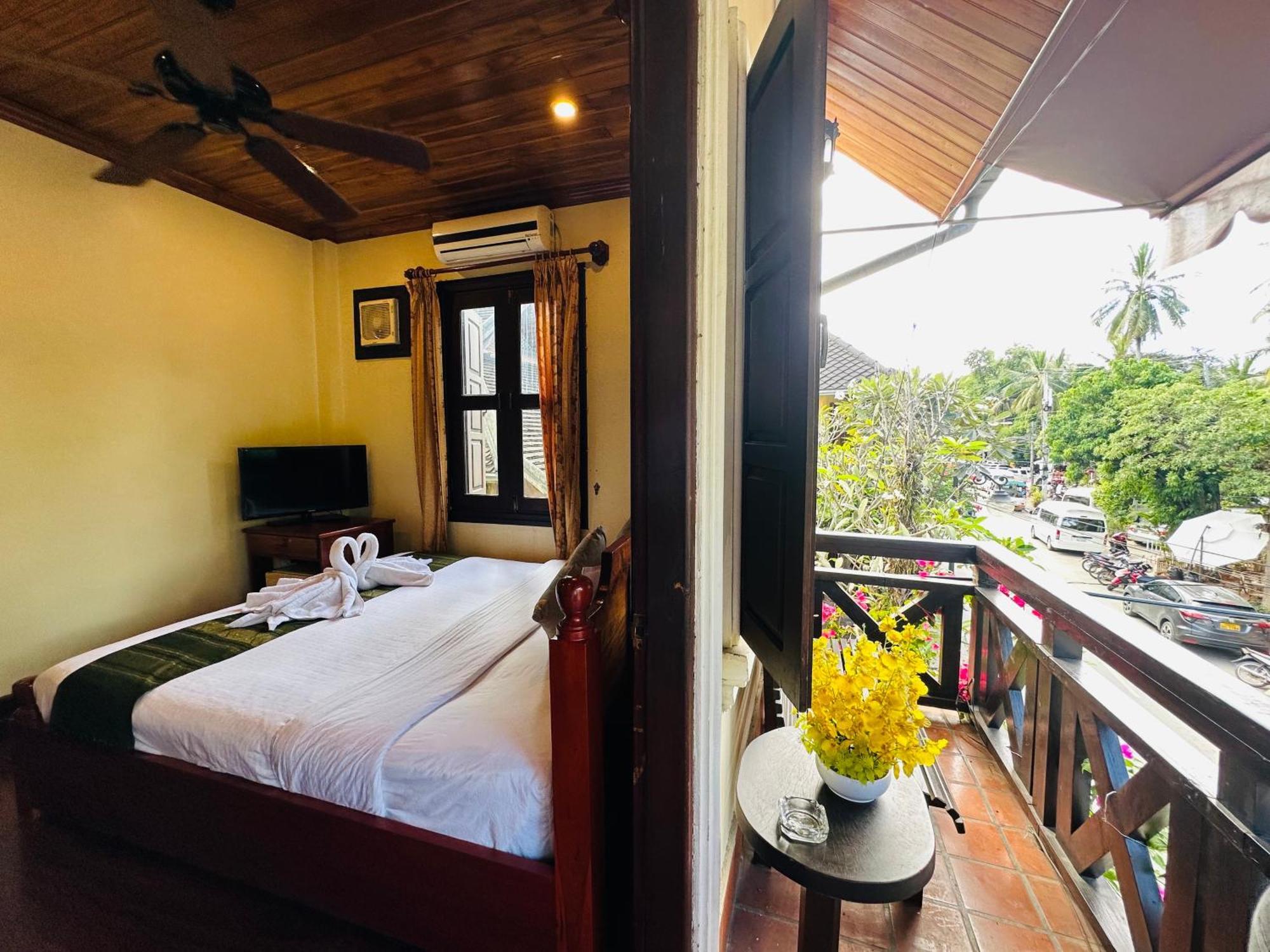 Anisa Mekong Riverside Villa Luang Prabang Esterno foto