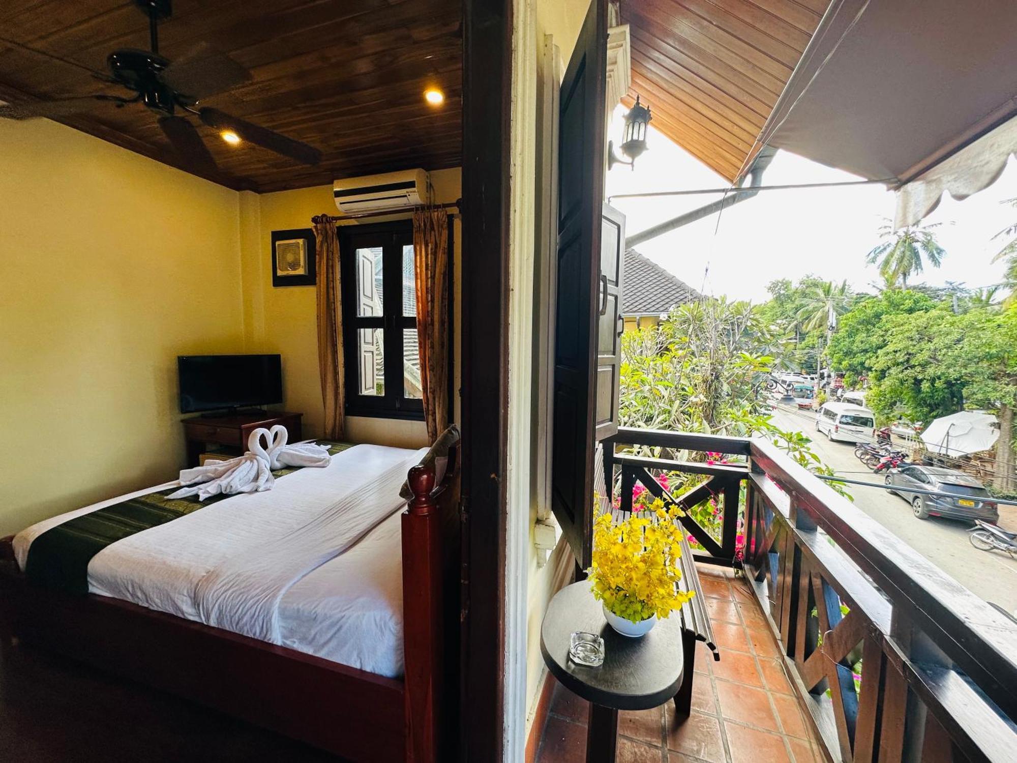 Anisa Mekong Riverside Villa Luang Prabang Esterno foto