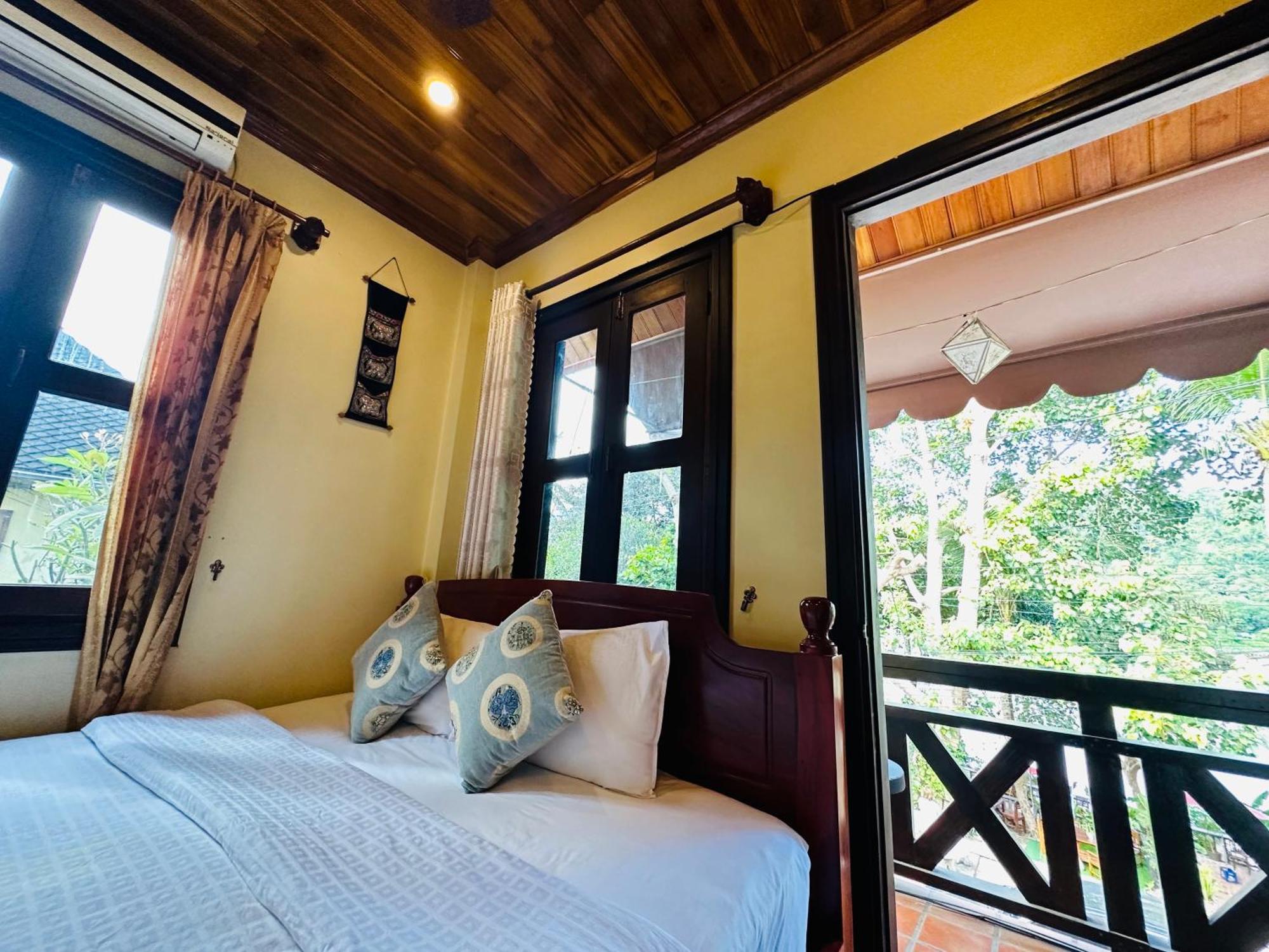 Anisa Mekong Riverside Villa Luang Prabang Esterno foto