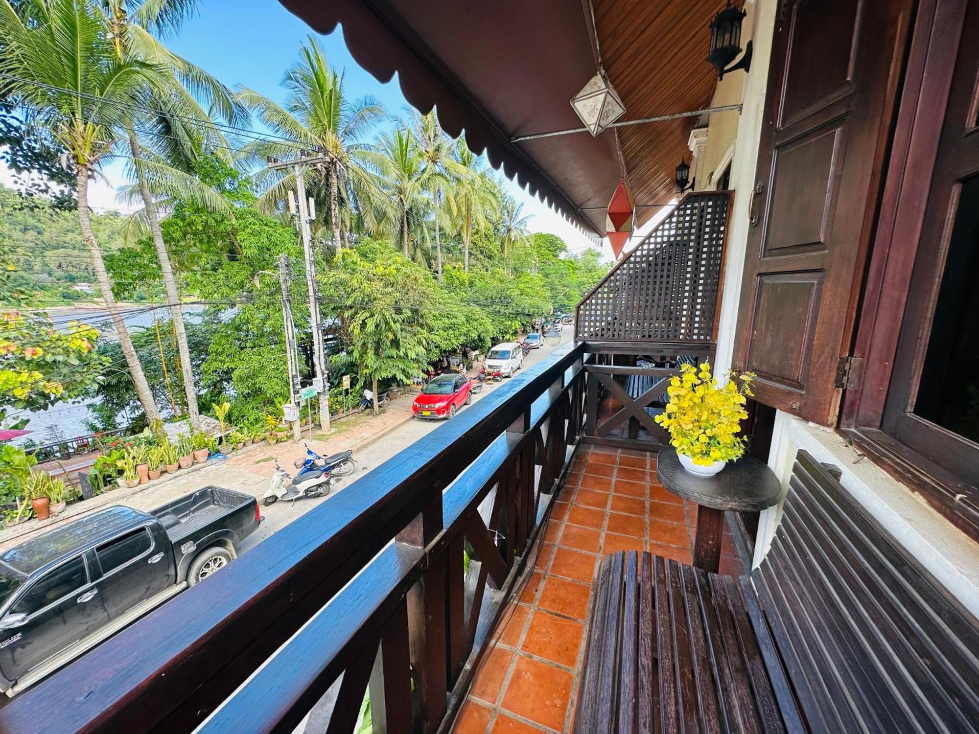 Anisa Mekong Riverside Villa Luang Prabang Esterno foto