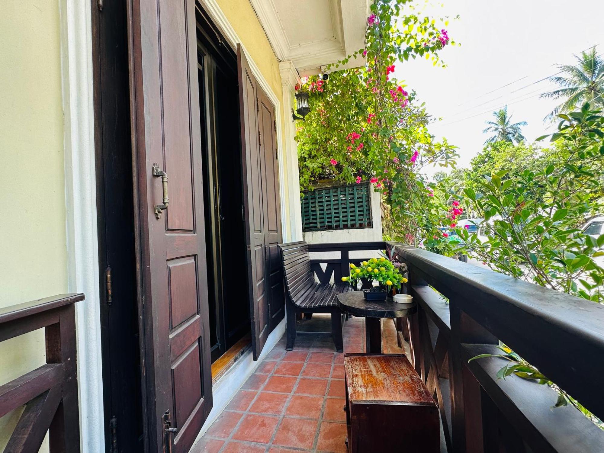 Anisa Mekong Riverside Villa Luang Prabang Esterno foto