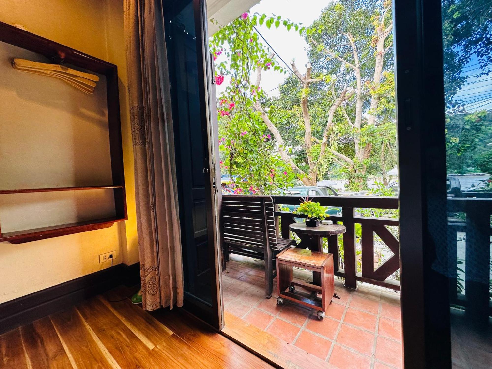 Anisa Mekong Riverside Villa Luang Prabang Esterno foto