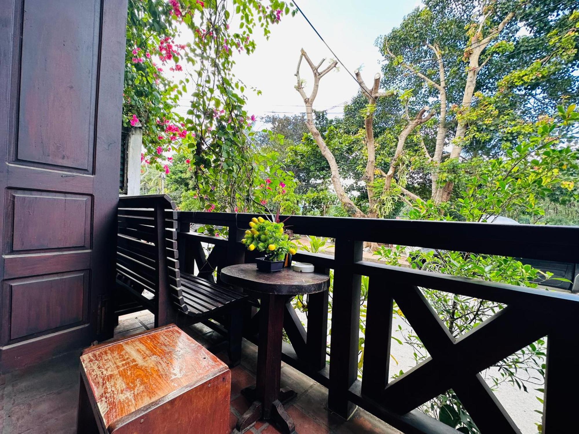 Anisa Mekong Riverside Villa Luang Prabang Esterno foto