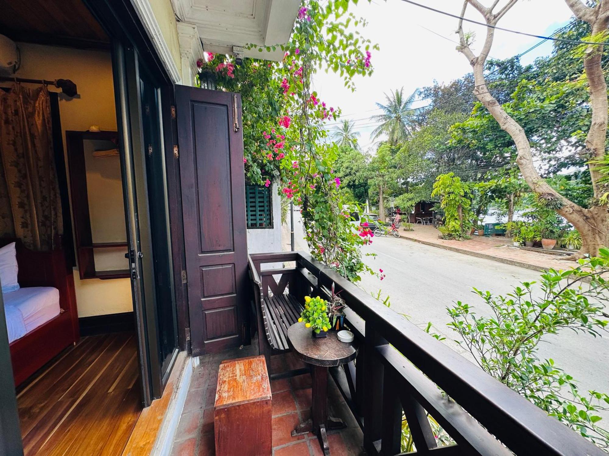 Anisa Mekong Riverside Villa Luang Prabang Esterno foto